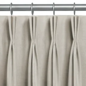 Pinch Pleat heading detail
