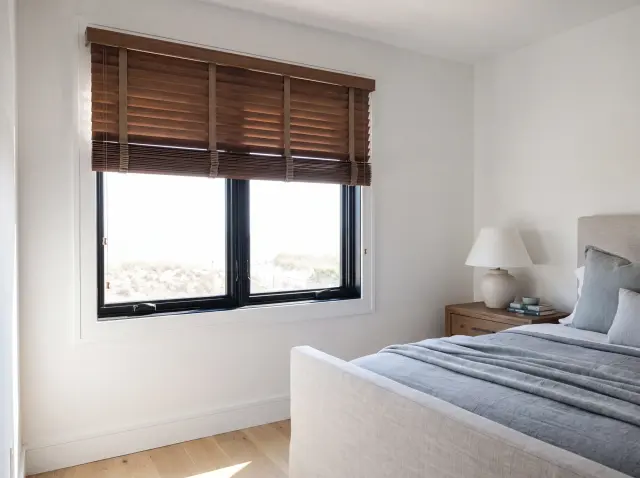 Wood Blinds, photo 3